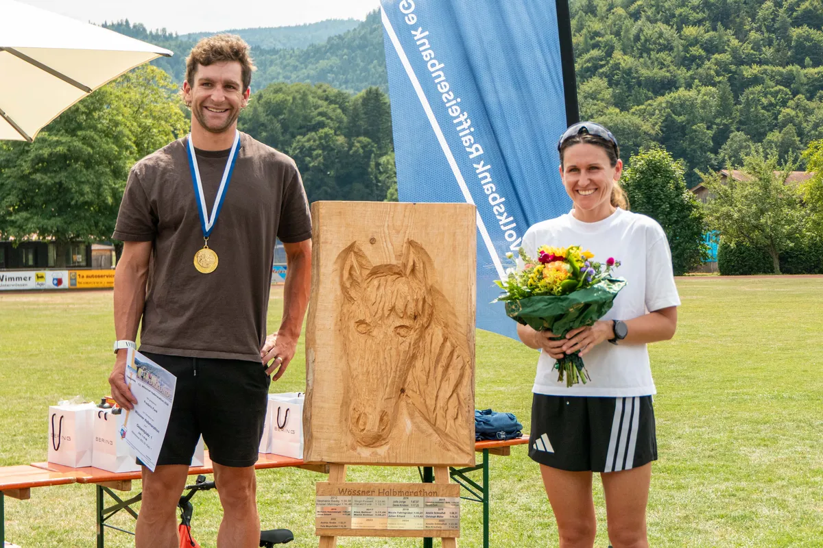 Frederic Funk und Julia Rohracker sind die diesjährigen Sieger des 13. Wössner Halbmarathons